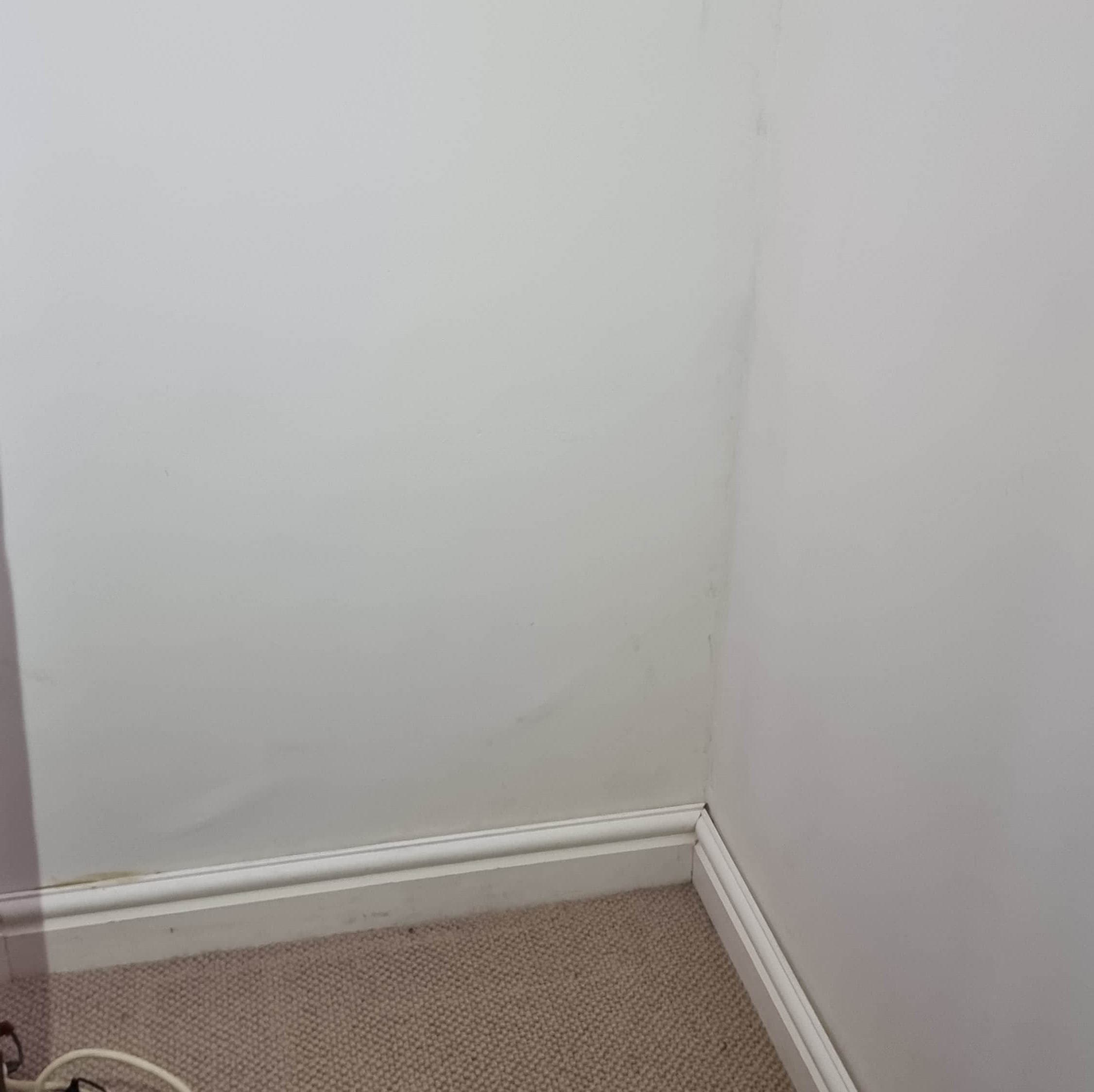 Bedroom wall corner clean, after treatment